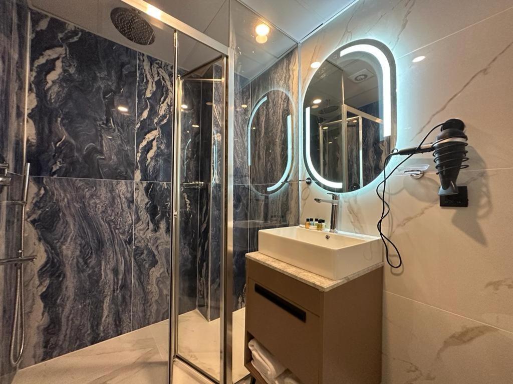 Istanblu Hotel Atasehir Istanbul Luaran gambar